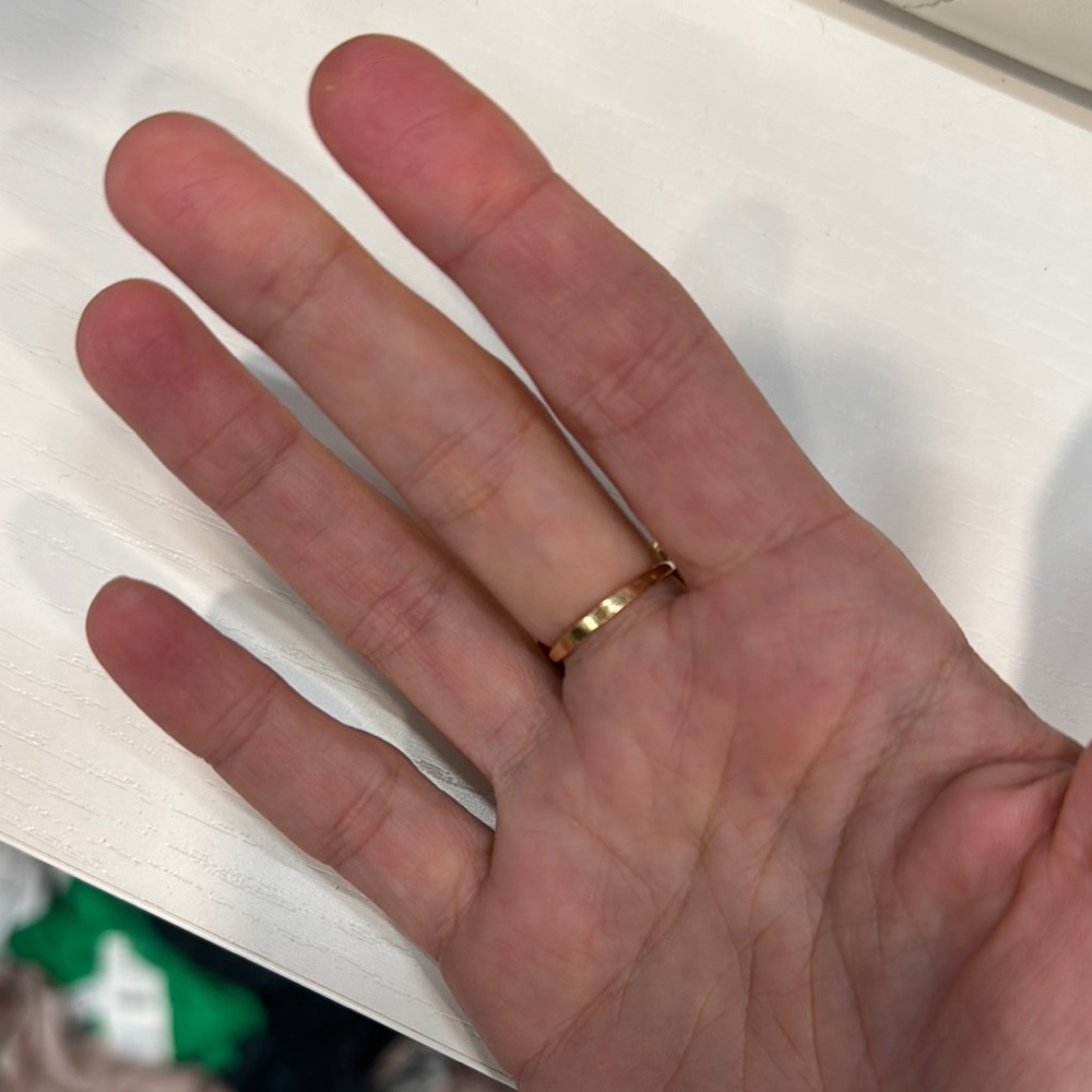14ct  Gold Adjustable Ring View 2